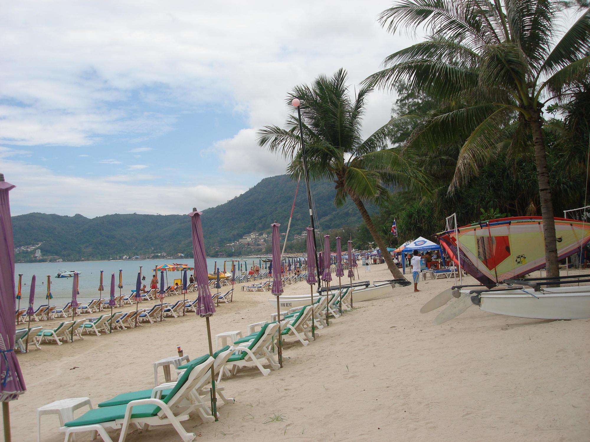 Ostello Tropicoza Patong Esterno foto